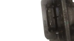 pinca traseira esquerda mitsubishi outlander 2017 2018 2019 4605A263