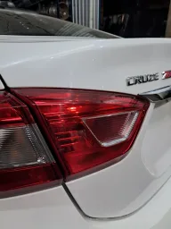 Lanterna Traseira Esquerda Cruze 2017 a 2023 Sedan (Mala)