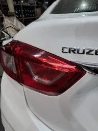 Lanterna Traseira Esquerda Cruze 2017 a 2023 Sedan (Mala)