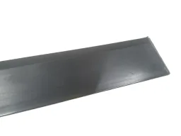 FRISO LATERAL TRASEIRA DIREITA GM CELTA 2P 2001 2006