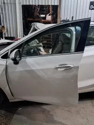 Porta Dianteira Esquerda Cruze 2017 a 2023 Somente Porta