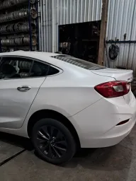 Recorte Lateral Traseiro Esquerdo Cruze 2017 a 2023