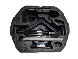 Kit Macaco Chave de Roda Suporte Jetta Tsi 2012 Original