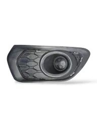 Moldura Farol Milha Direito Logan Sandero 2015/2020 Detalhe