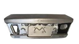 tampa traseira mazda 626 ano 94 95