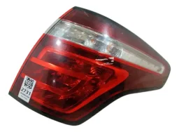 Lanterna Tampa Traseira Direita Citroen C4 Picasso 2008/2012