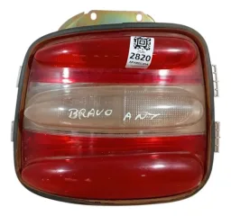 Lanterna Traseira Esquerda Fiat Bravo 1999 A 2003 37210751s