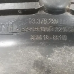 MOLDURA PARALAMA DIANTEIRA DIREITA MONTANA 2004 Á 2010