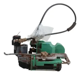 FECHADURA DIANTEIRA ESQUERDA  Volkswagen SANTANA 1999
