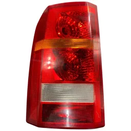 Lanterna Traseira Esquerda Land Rover Discovery 3 2008