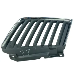 Grade Central Direita L200 Triton 2007 a 2017 Detalhe