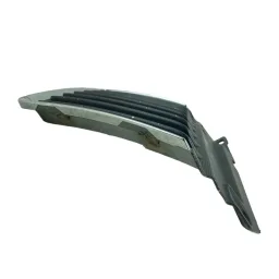 Grade Central Direita L200 Triton 2007 a 2017 Detalhe