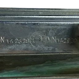 Grade Central Direita L200 Triton 2007 a 2017 Detalhe