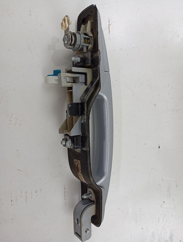 MAÇANETA EXTERNA DIANTEIRA LD SSANGYONG REXTON 2010 USADO