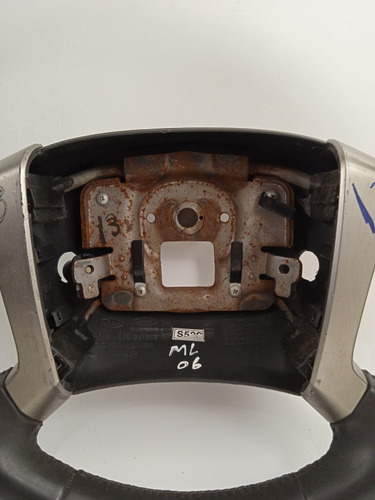 VOLANTE DIREÇÃO  SORENTO 2003/2009 USADO MARCAS DE USO