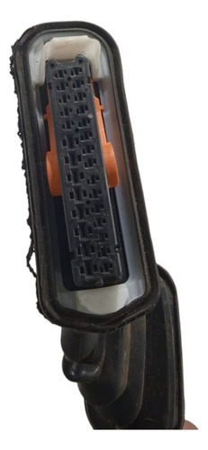 CHICOTE DA PORTA TRASEIRA DIREITA VW -AMAROK 2011 A 2019