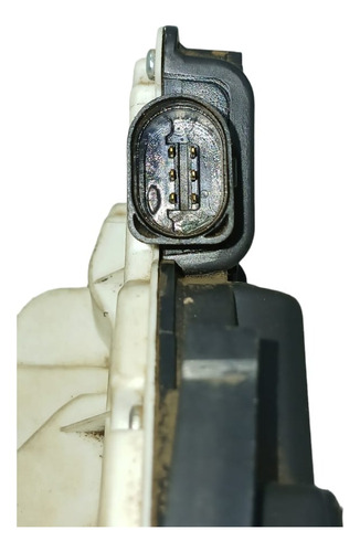 FECHADURA DA PORTA TRASEIRA DIREITA AMAROK 2010/2023