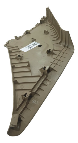 ACABAMENTO LATERAL PORTA MALAS LADO DIREITO TOYOTA SW4 06/15