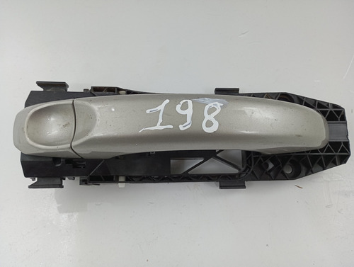 Maçaneta Externa Dianteira Le Volkswagen Amarok 10/16 Usado