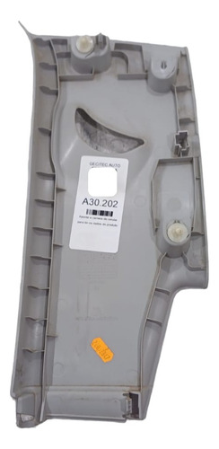 ACABAMENTO COLUNA TRASEIRA SUPERIOR ESQUERDA AMAROK