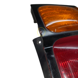 LANTERNA DIREITA PAJERO SPORT 2001 A 2005 COM DETALHE 