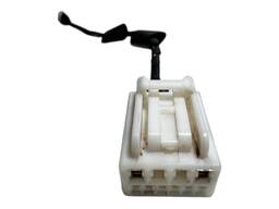 PLUG CONECTOR FECHADURA PORTA TRASEIRA DIREITA HRV 2016 À 21