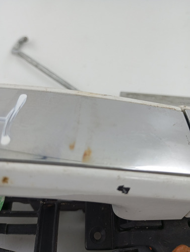 MAÇANETA EXTERNA TRASEIRA LE GM CRUZE 2012 USADO