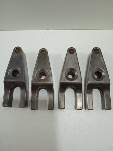 SUPORTE BICO INJETOR TOYOTA HILUX 2.8 2016 USADO JOGO