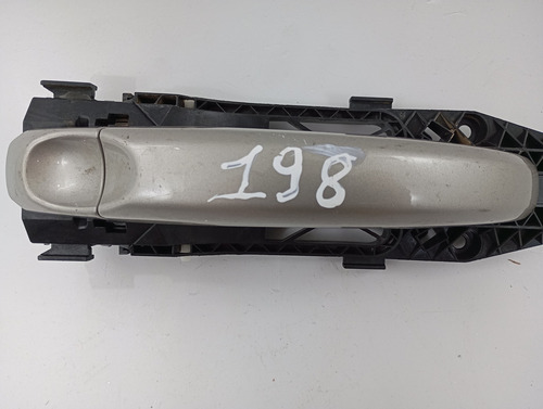 MAÇANETA EXTERNA DIANTEIRA LE VOLKSWAGEN AMAROK 10/16 USADO