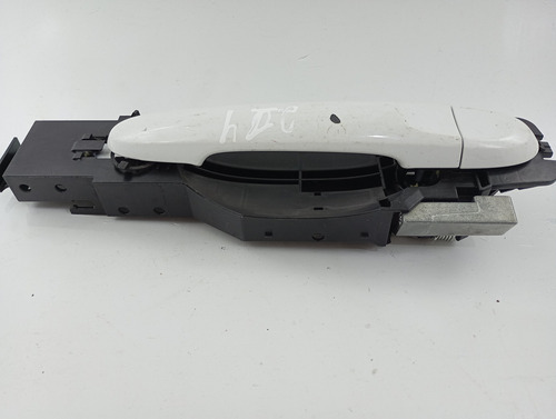 MAÇANETA EXTERNA DIANTEIRA LD NISSAN VERSA 18/19 USADO