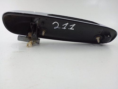 MAÇANETA EXTERNA DIANTEIRA LD DODGE RAM 2500 06/09 USADO