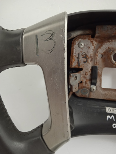 VOLANTE DIREÇÃO  SORENTO 2003/2009 USADO MARCAS DE USO