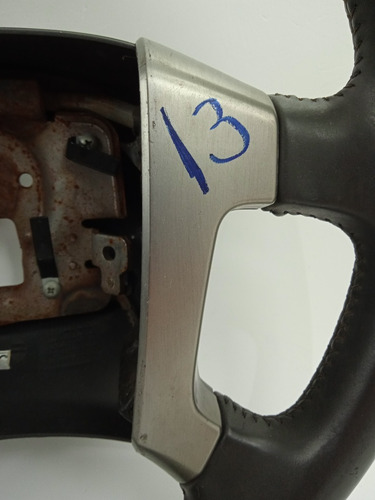 VOLANTE DIREÇÃO  SORENTO 2003/2009 USADO MARCAS DE USO