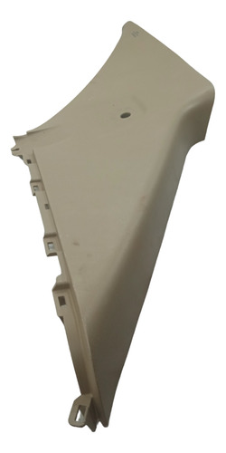 ACABAMENTO LATERAL PORTA MALAS LADO DIREITO TOYOTA SW4 06/15