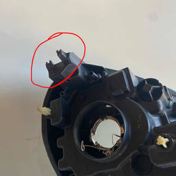 FAROL ESQUERDO NISSAN MARCH 2012 A 2014 ORIGINAL