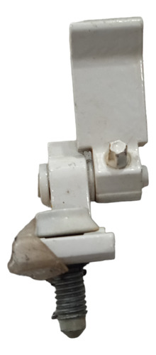 DOBRADIÇA INFERIOR PORTA DIANTEIRA ESQUERDA VW AMAROK 2.0