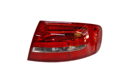 LANTERNA TRASEIRA DIREITA AUDI A4 2009 A 2012 (CANTO)