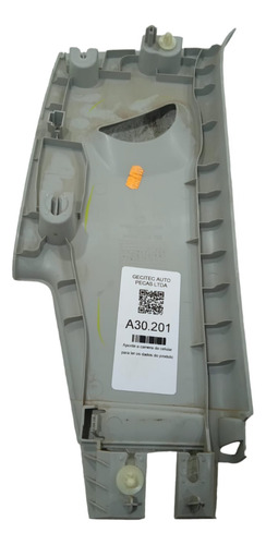 ACABAMENTO COLUNA TRASEIRA SUPERIOR ESQUERDA AMAROK