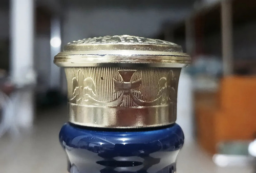 GARRAFA VAZIA WHISKY ROYAL SALUTE COM TAMPA E CAIXA (USADO) ROYAL SALUTE