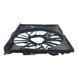 DEFLETOR RADIADOR MERCEDES-BENZ E350 3.5 A2115001693 DETALHE