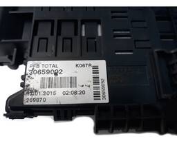 CAIXA DE FUSÍVEL VOLVO XC60 2.0 T5 2014 A 2017