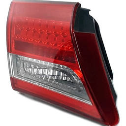 LANTERNA TRASEIRA ESQUERDA AZERA 2011 (MALA)