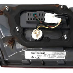 LANTERNA TRASEIRA DIREITA AZERA 2008 2009 A 2010 (MALA)