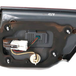 LANTERNA TRASEIRA ESQUERDA AZERA 2008 2009 2010 (MALA)