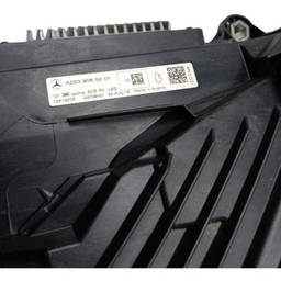 FAROL DIREITO MERCEDES GLC 2016 2017 A 2019 (COMPLETO)