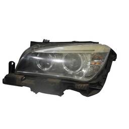 FAROL ESQUERDO COM DEFEITO BMW X1 2010 2012 H680