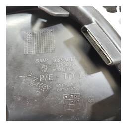 MOLDURA FAROL GATO LE LOGAN SANDERO 14A19 261A30518R