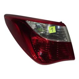 Lanterna Traseira Esquerda HB20 Hatch 2013 a 2019 (canto)