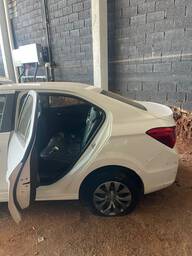 Recorte Lateral Esquerdo Chevrolet Prisma - 2013 a 2019