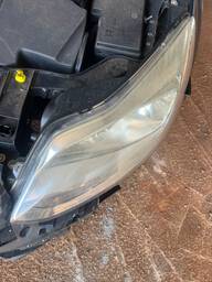 Farol Esquerdo Ford Focus 2014 a 2015